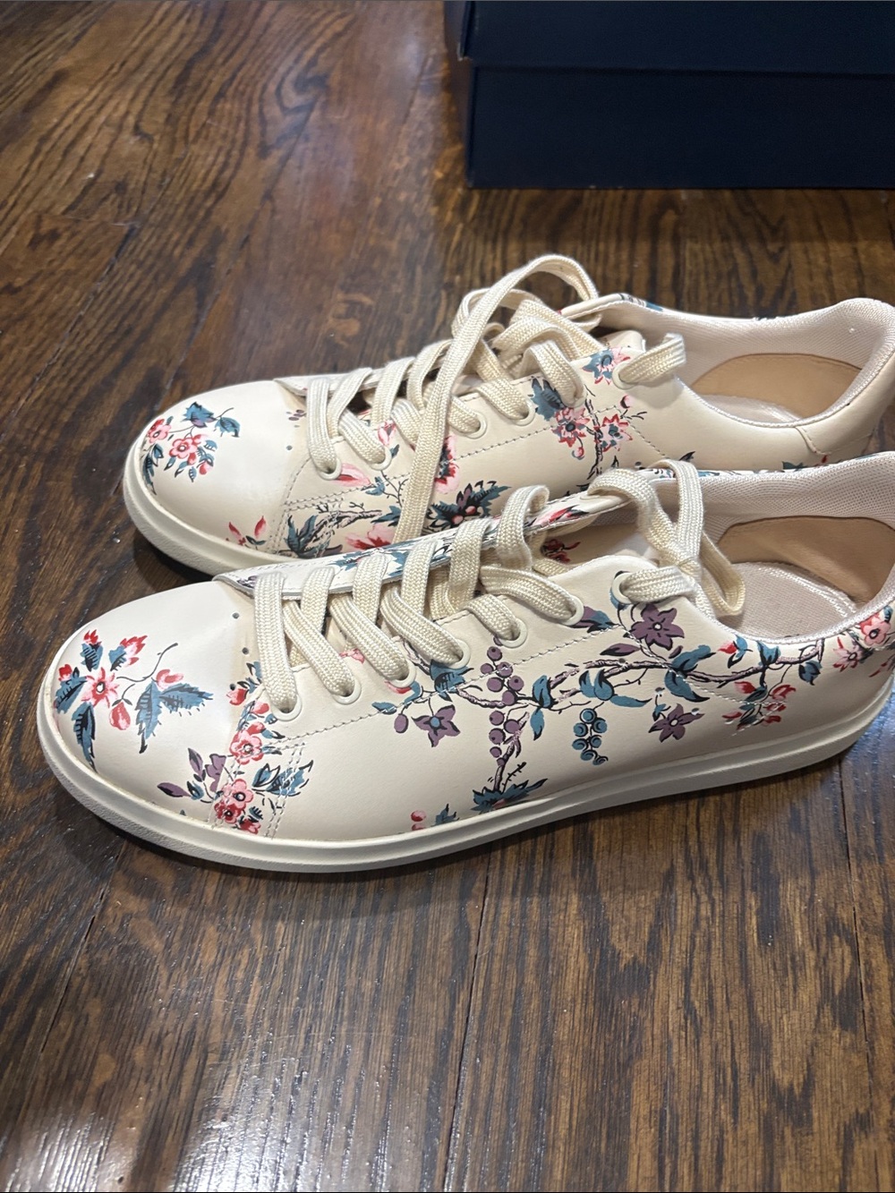 Tory Burch Cream Floral Low-Top Lace-Up Sneakers